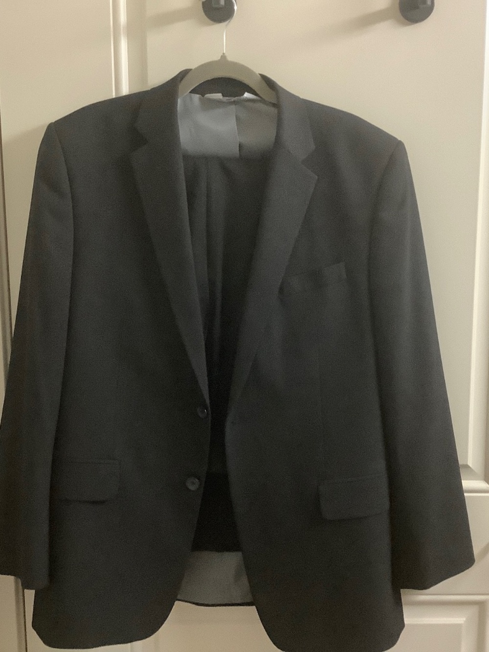Men’s Black suit